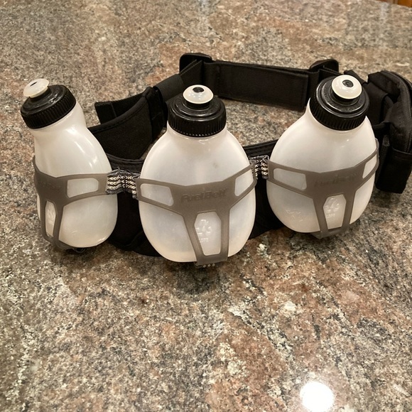 Running fuel belt - Picture 1 of 5